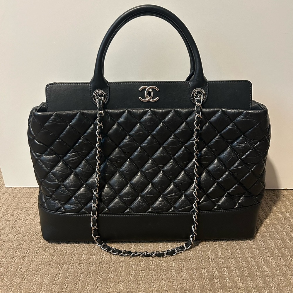 CHANEL BE CC tote